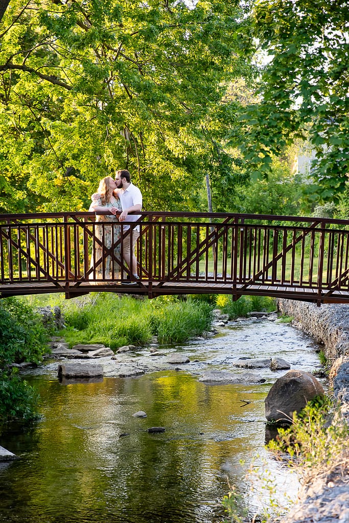 Engagement photos Thomas Ingersoll Scenic trail
